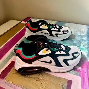Nike Air Max 200 Rasta CLEAN 11 10.5 airmax